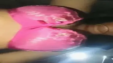 Bokep Jilbab Pamer Tete Gede Montok Pakai BH Pink